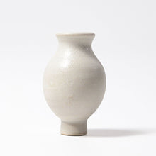 Load image into Gallery viewer, White Vase
